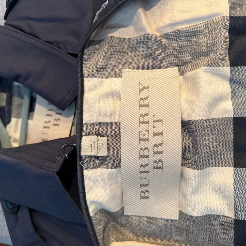 Burberry Brit Navy Trench coat USA 12 removable liner and hood - Picture 8 of 10
